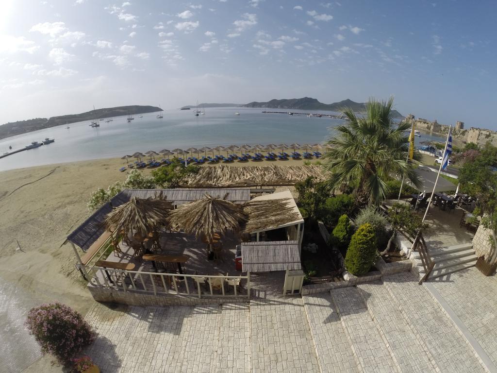 Methoni Beach Hotel エクステリア 写真