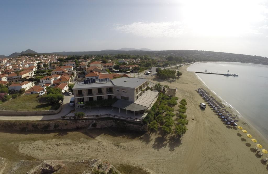 Methoni Beach Hotel エクステリア 写真