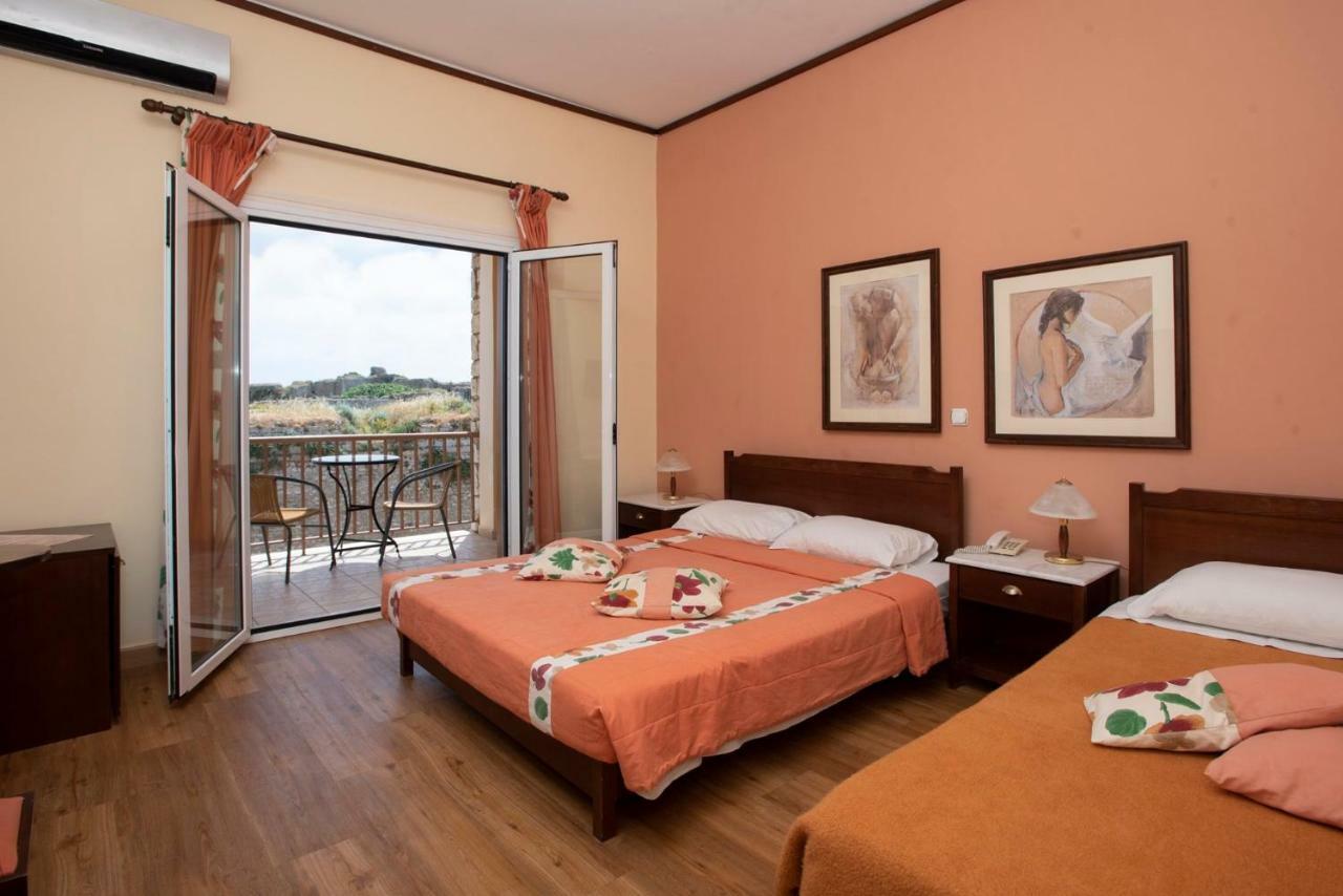 Methoni Beach Hotel エクステリア 写真